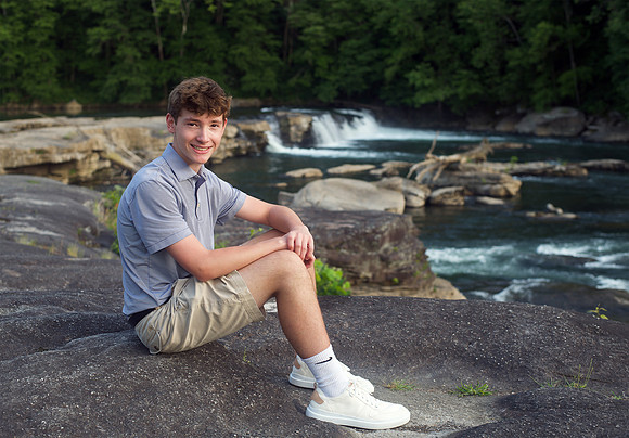 Senior photo , Valley falls, west virginia